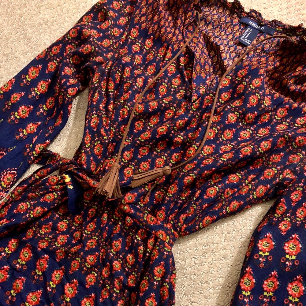 Forever 21 Belted Peasant Style Dress